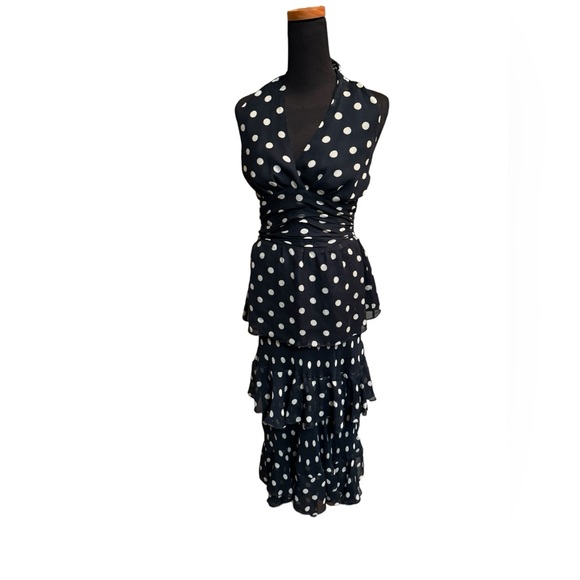 Oscar de la Renta Dresses & Skirts - RARE OSCAR DE LA RENTA SILK 2 Piece Halter Top and Tiered Maxi Skirt Navy EUC